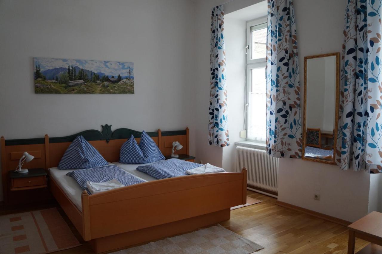 Hotel Luise Wehrenfennig & Haus Eva Bad Goisern Pokoj fotografie